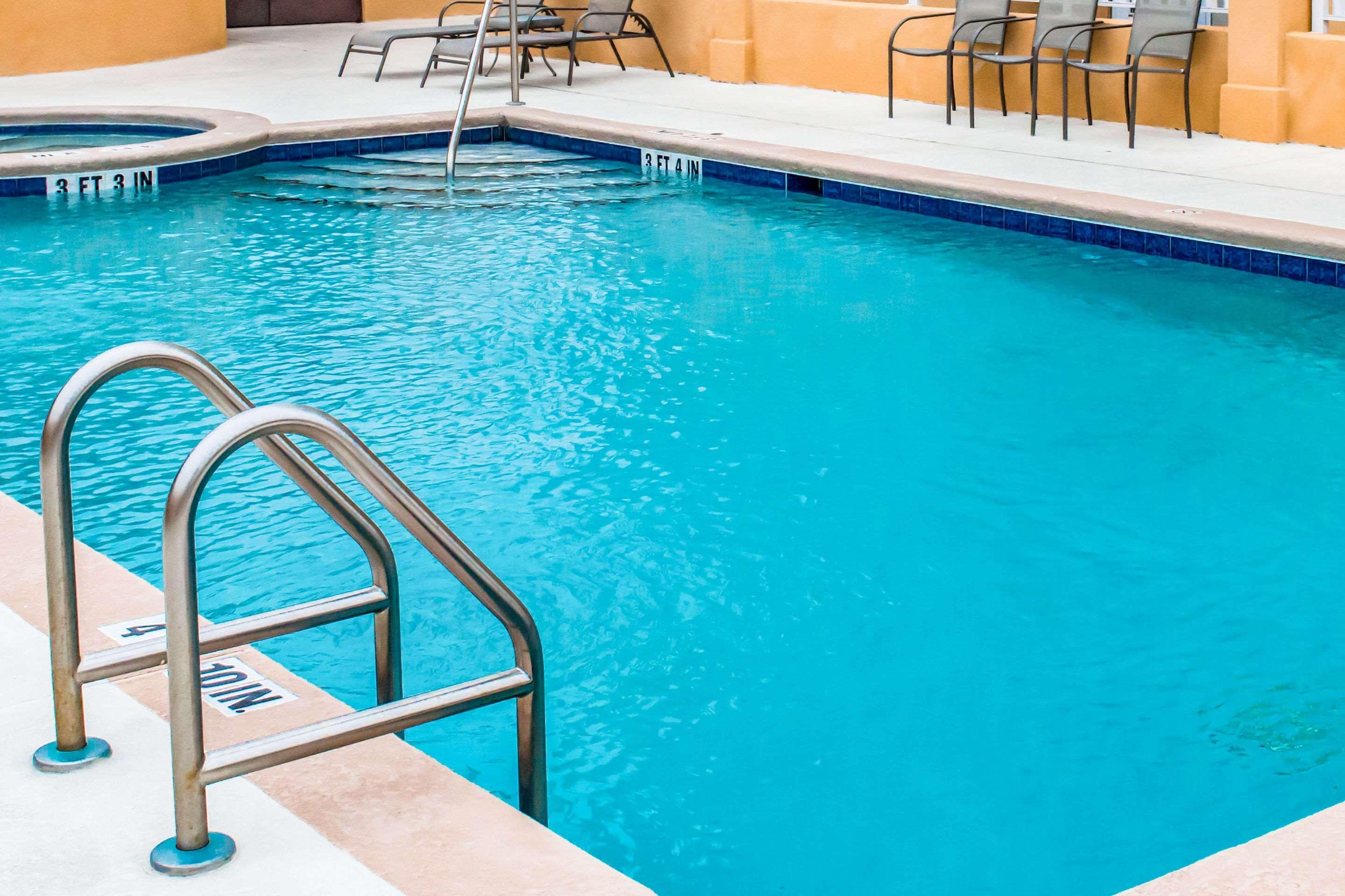 Comfort Suites Lake City Buitenkant foto