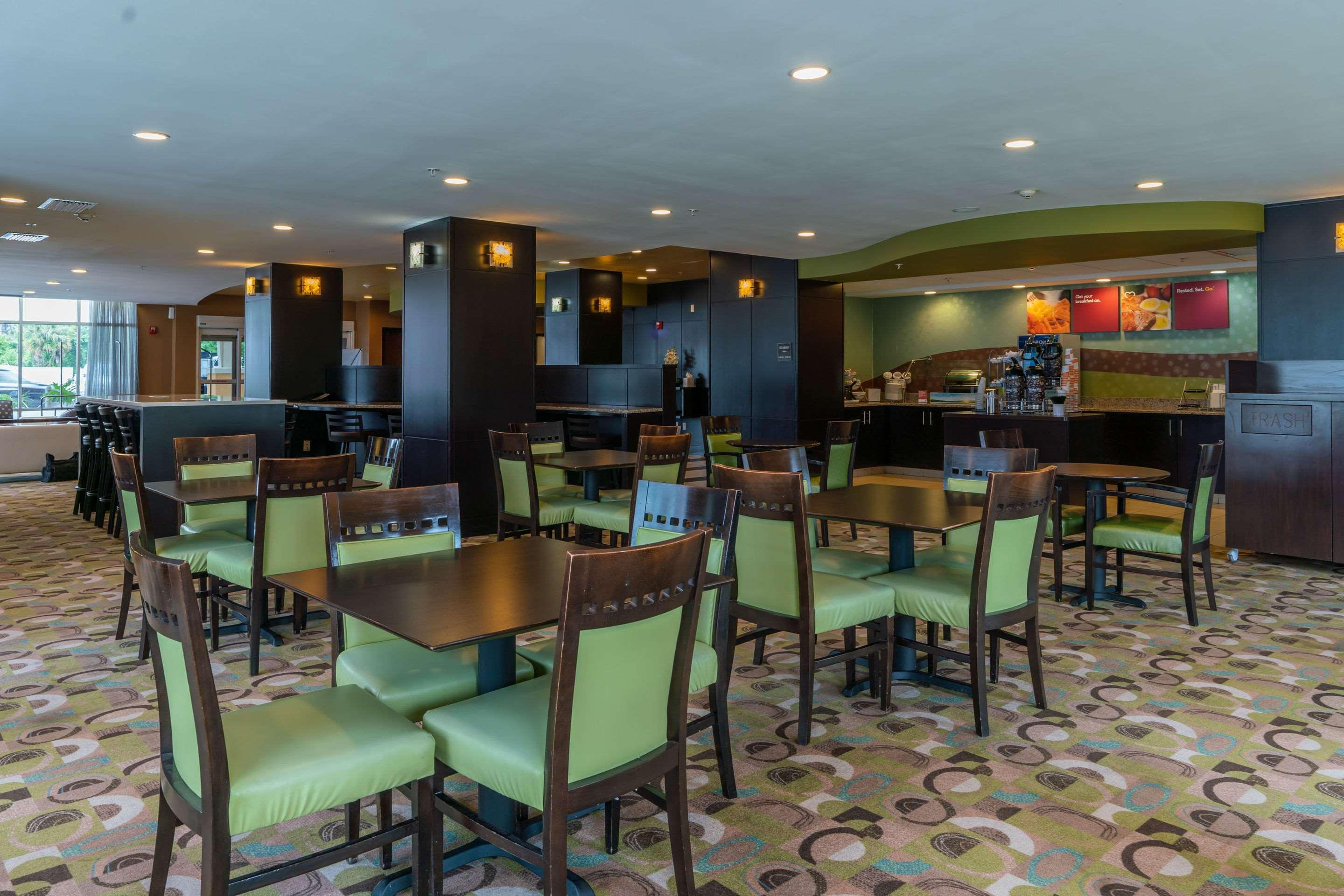 Comfort Suites Lake City Buitenkant foto